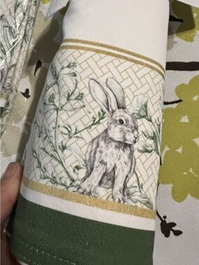 Williams Sonoma bunny garden lattice Table Runner with Green Floral Border